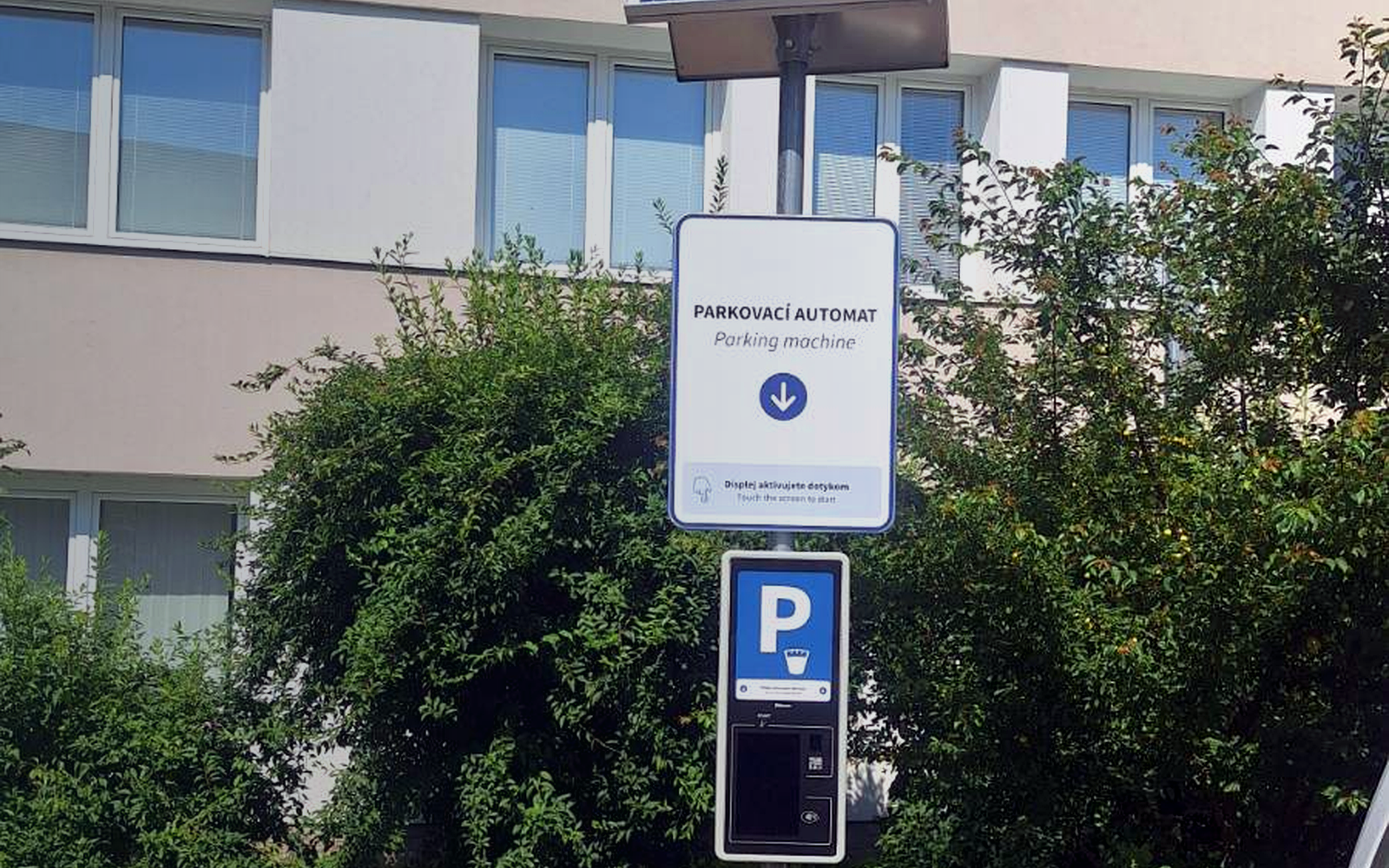 Parkovacie zariadenie v estetickom mestskom prostredí