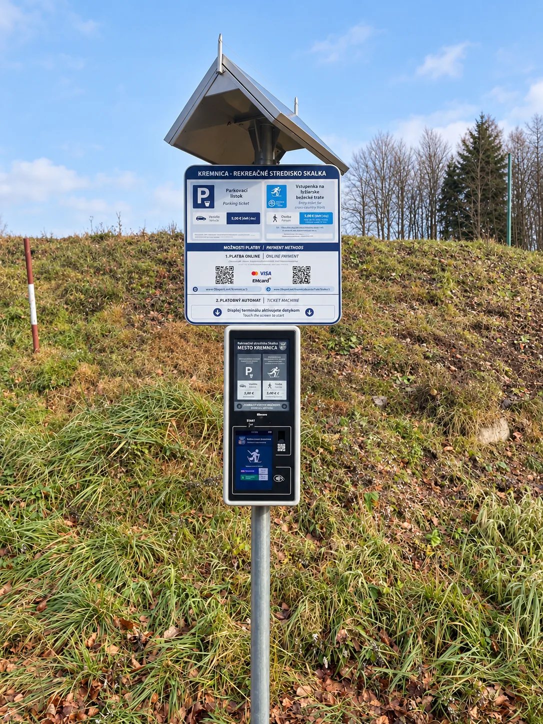 Informačná tabuľa s QR platbou za vstup